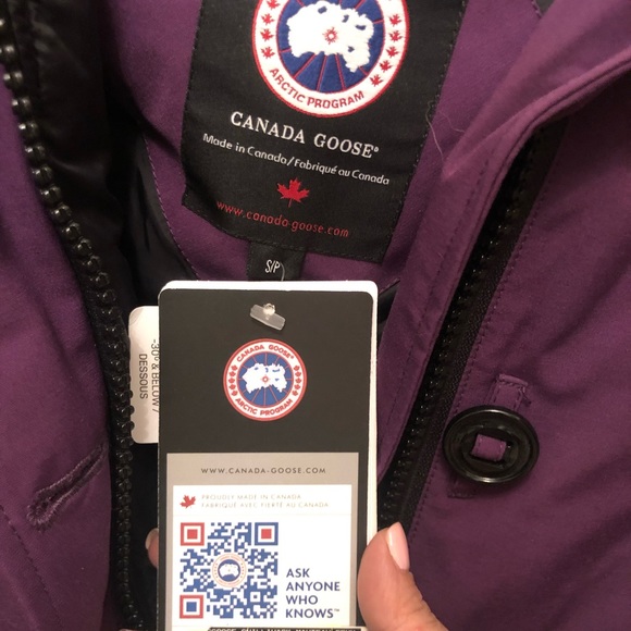 Canada Goose Chilliwack in a rare PURPLE colour! Never been worn! - Picture 5 of 7